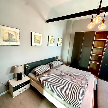 Winelicious - Arrive & Enjoy Lejlighed *