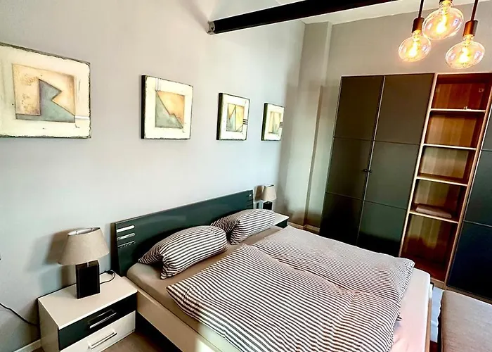 Winelicious - Arrive & Enjoy Daire *